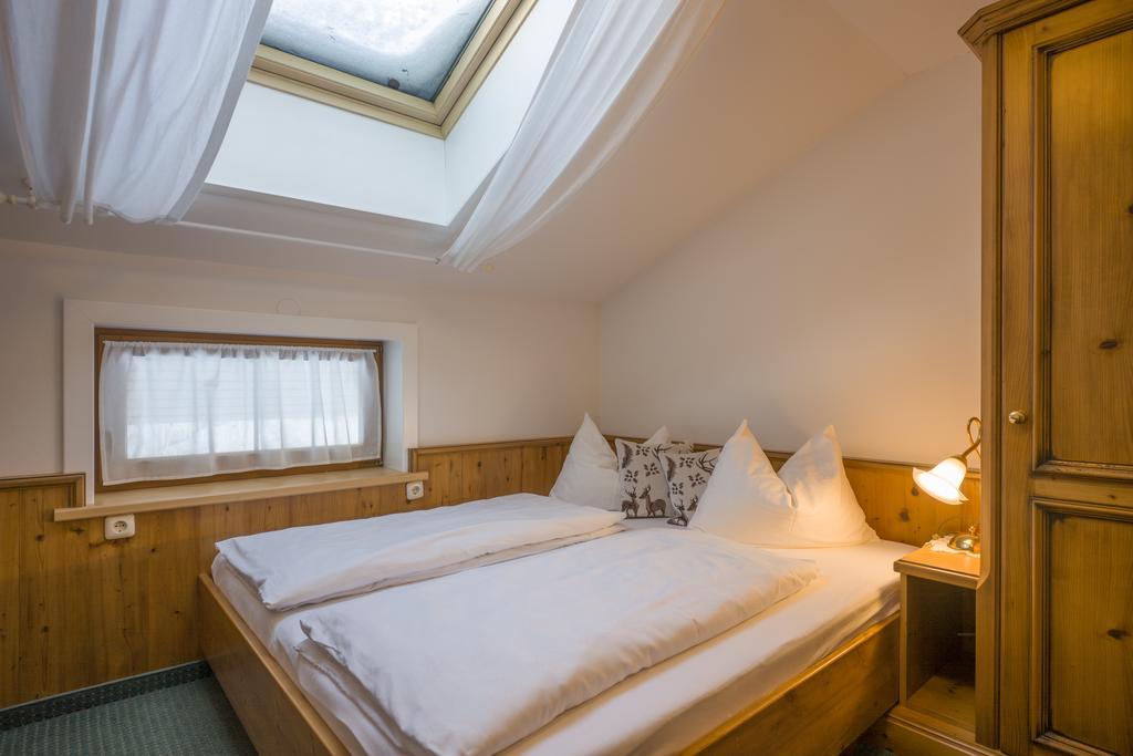 Landhaus Dax Guest House Kössen Екстериор снимка