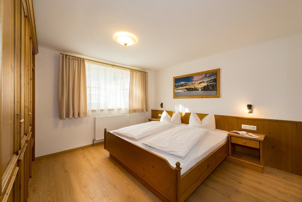 Landhaus Dax Guest House Kössen Екстериор снимка