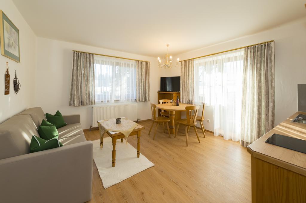 Landhaus Dax Guest House Kössen Екстериор снимка