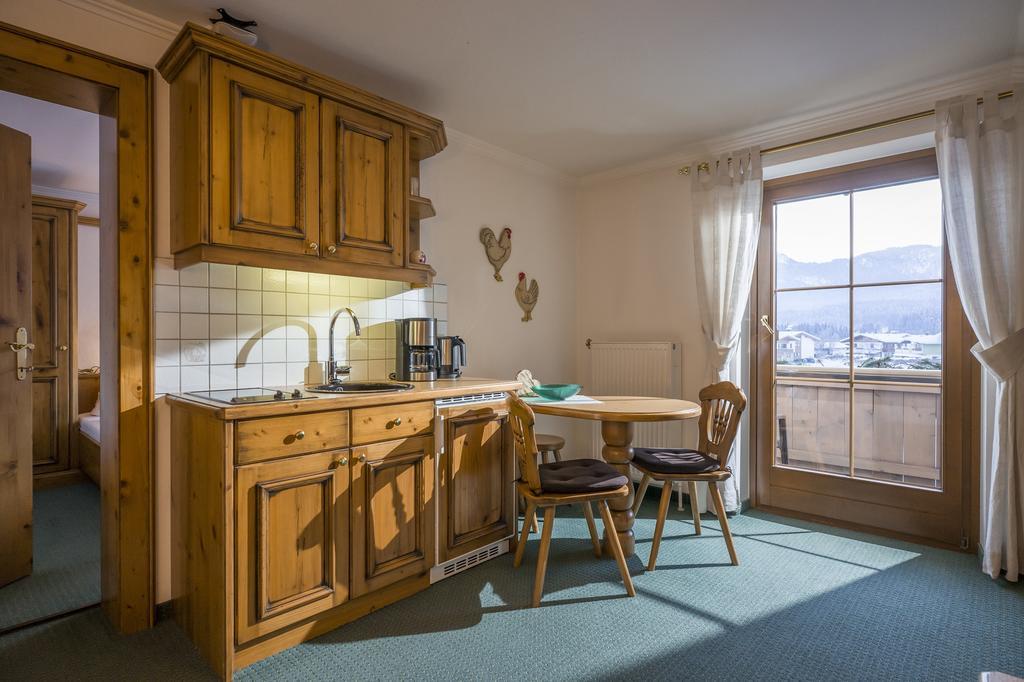 Landhaus Dax Guest House Kössen Екстериор снимка